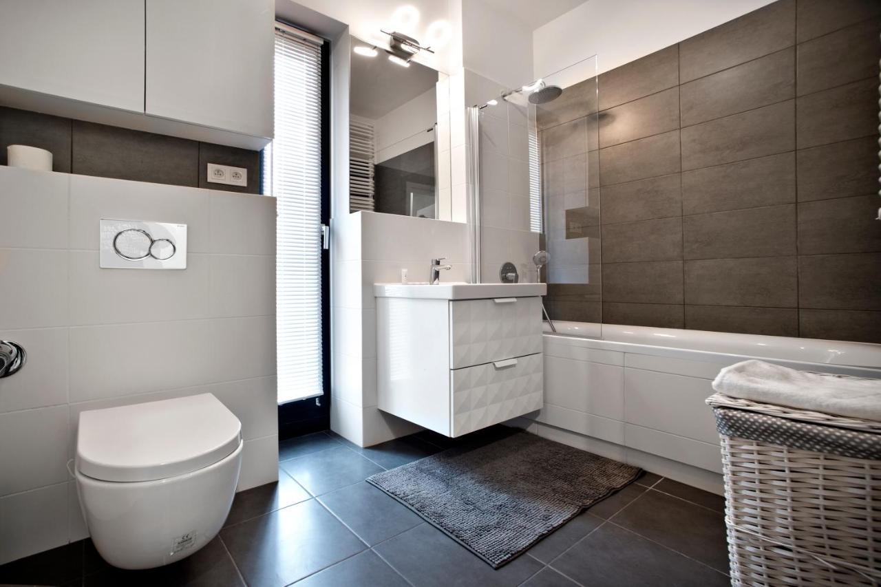 Apartment 2 Bedrooms Przasnyska P&o Serviced *